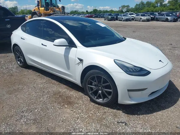 5YJ3E1EB7JF115454 2018 TESLA MODEL 3 - Image 1