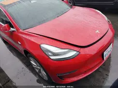 5YJ3E1EB7JF115857 2018 TESLA MODEL 3