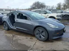 5YJ3E1EB7JF119598 2018 TESLA MODEL 3