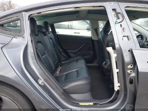 5YJ3E1EB7JF119598 2018 TESLA MODEL 3 - Image 8