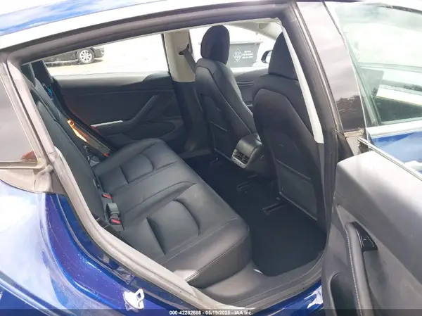 5YJ3E1EB7JF120234 2018 TESLA MODEL 3 - Image 8