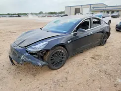5YJ3E1EB7JF127412 2018 TESLA MODEL 3