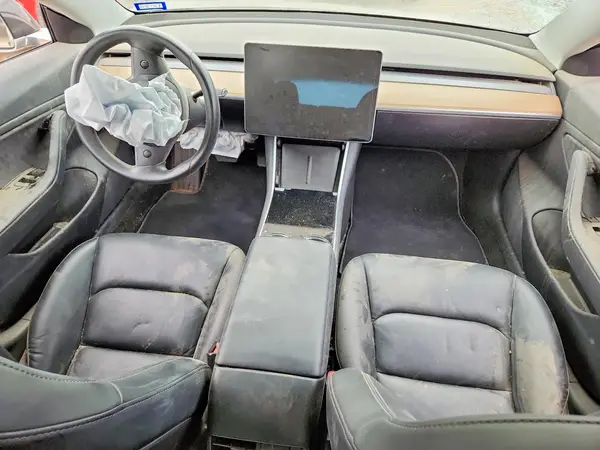 5YJ3E1EB7JF127412 2018 TESLA MODEL 3 - Image 8
