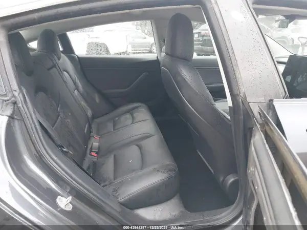 5YJ3E1EB7JF128737 2018 TESLA MODEL 3 - Image 8