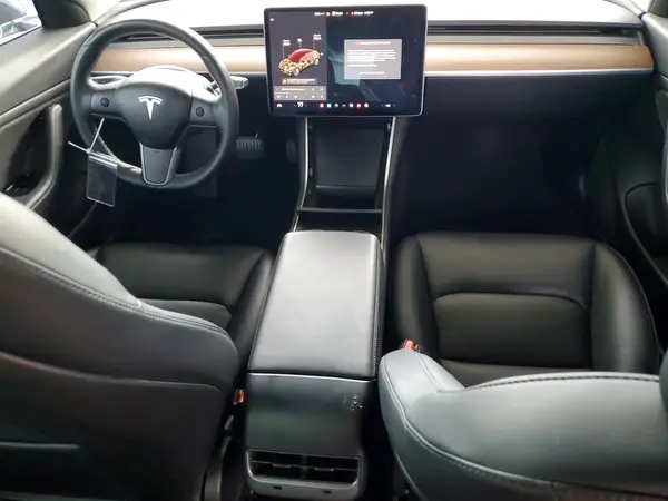 5YJ3E1EB7JF132559 2018 TESLA MODEL 3 - Image 8
