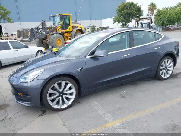 5YJ3E1EB7JF132836 2018 TESLA MODEL 3 - Image 2