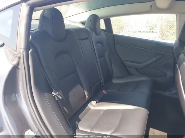 5YJ3E1EB7JF132836 2018 TESLA MODEL 3 - Image 8