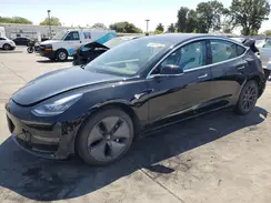 5YJ3E1EB7JF134599 2018 TESLA MODEL 3