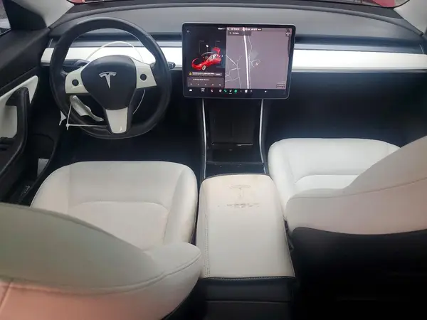 5YJ3E1EB7JF135171 2018 TESLA MODEL 3 - Image 8