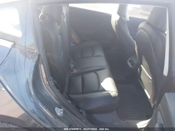 5YJ3E1EB7JF144792 2018 TESLA MODEL 3 - Image 8