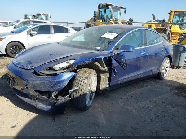 5YJ3E1EB7JF147773 2018 TESLA MODEL 3 - Image 2
