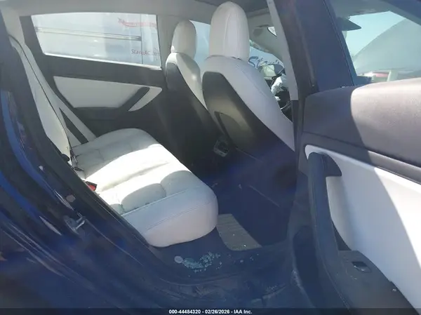 5YJ3E1EB7JF147773 2018 TESLA MODEL 3 - Image 8
