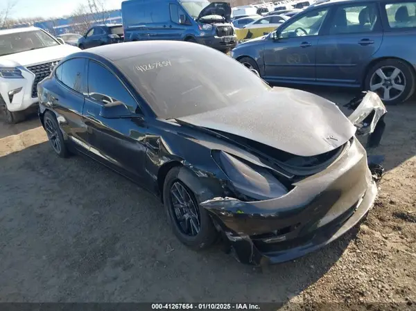 5YJ3E1EB7JF170647 2018 TESLA MODEL 3 - Image 1