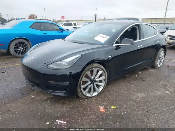 5YJ3E1EB7JF178537 2018 TESLA MODEL 3 - Image 2