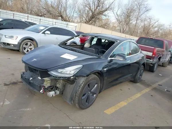 5YJ3E1EB7JF183723 2018 TESLA MODEL 3 - Image 2