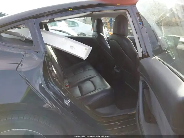 5YJ3E1EB7JF183723 2018 TESLA MODEL 3 - Image 8