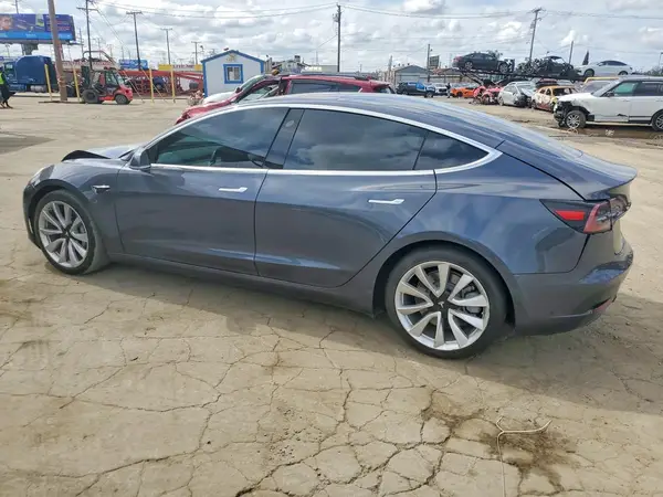 5YJ3E1EB7JF185262 2018 TESLA MODEL 3 - Image 2