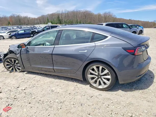 5YJ3E1EB7JF185746 2018 TESLA MODEL 3 - Image 2