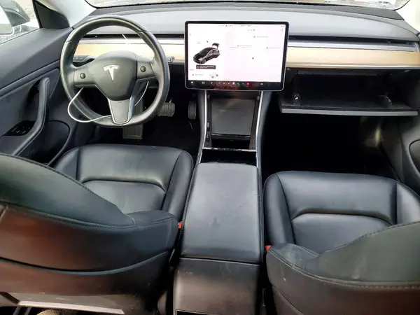 5YJ3E1EB7KF191130 2019 TESLA MODEL 3 - Image 8