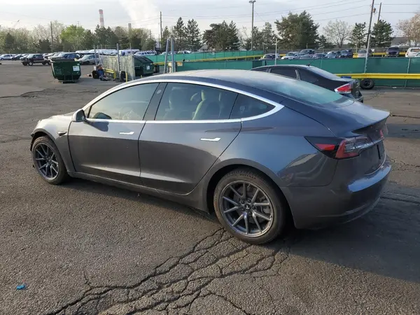 5YJ3E1EB7KF192259 2019 TESLA MODEL 3 - Image 2