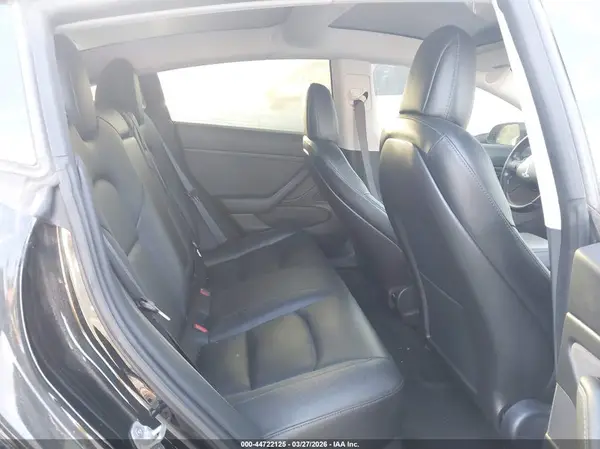 5YJ3E1EB7KF193539 2019 TESLA MODEL 3 - Image 8