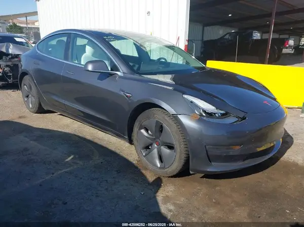 5YJ3E1EB7KF195274 2019 TESLA MODEL 3 - Image 1