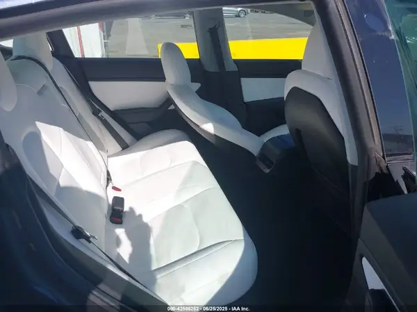 5YJ3E1EB7KF195274 2019 TESLA MODEL 3 - Image 8