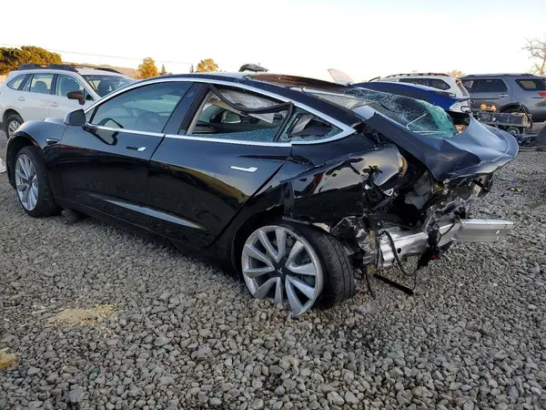 5YJ3E1EB7KF199938 2019 TESLA MODEL 3 - Image 2