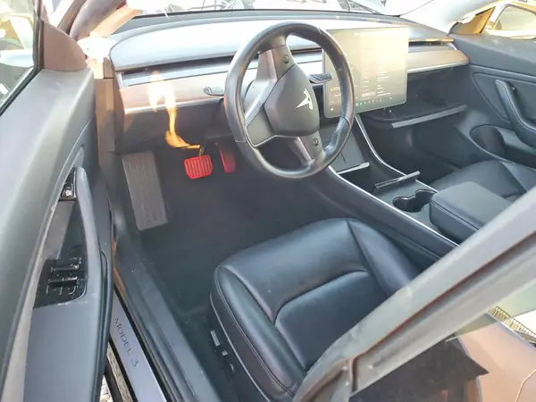 5YJ3E1EB7KF199938 2019 TESLA MODEL 3 - Image 8