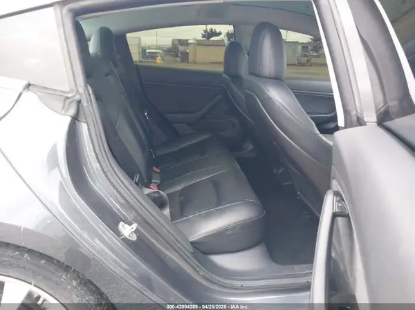 5YJ3E1EB7KF205883 2019 TESLA MODEL 3 - Image 8