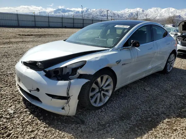 5YJ3E1EB7KF213031 2019 TESLA MODEL 3 - Image 1