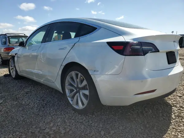 5YJ3E1EB7KF213031 2019 TESLA MODEL 3 - Image 2