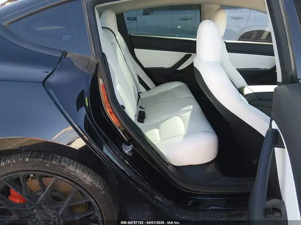 5YJ3E1EB7KF231688 2019 TESLA MODEL 3 - Image 8