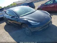 5YJ3E1EB7KF267929 2019 TESLA MODEL 3