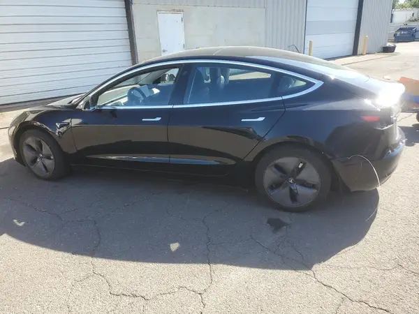 5YJ3E1EB7KF365245 2019 TESLA MODEL 3 - Image 2