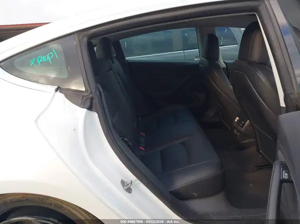 5YJ3E1EB7KF365701 2019 TESLA MODEL 3 - Image 8