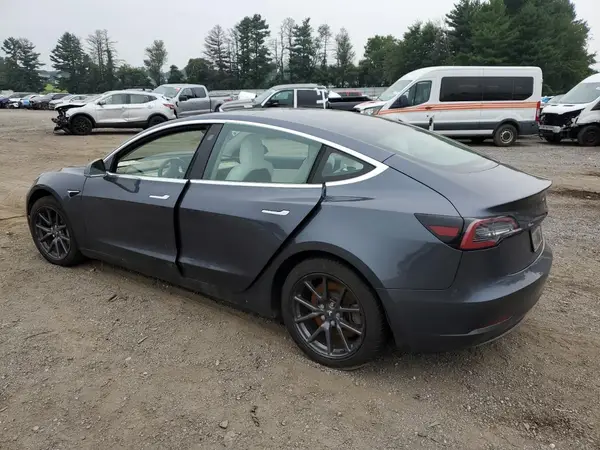 5YJ3E1EB7KF390775 2019 TESLA MODEL 3 - Image 2