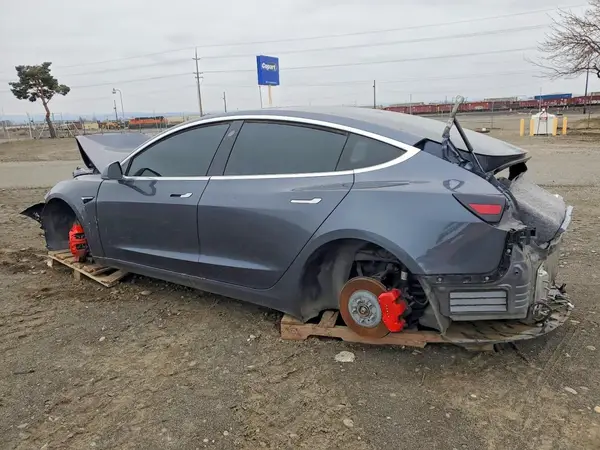 5YJ3E1EB7KF419837 2019 TESLA MODEL 3 - Image 2