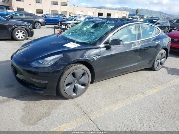 5YJ3E1EB7KF421393 2019 TESLA MODEL 3 - Image 2