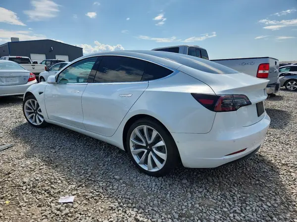 5YJ3E1EB7KF429493 2019 TESLA MODEL 3 - Image 2