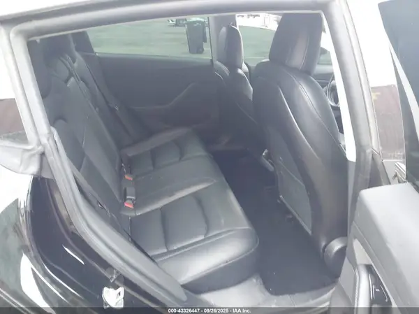 5YJ3E1EB7KF432328 2019 TESLA MODEL 3 - Image 8