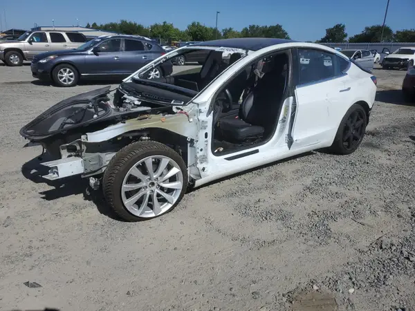 5YJ3E1EB7KF433463 2019 TESLA MODEL 3 - Image 1