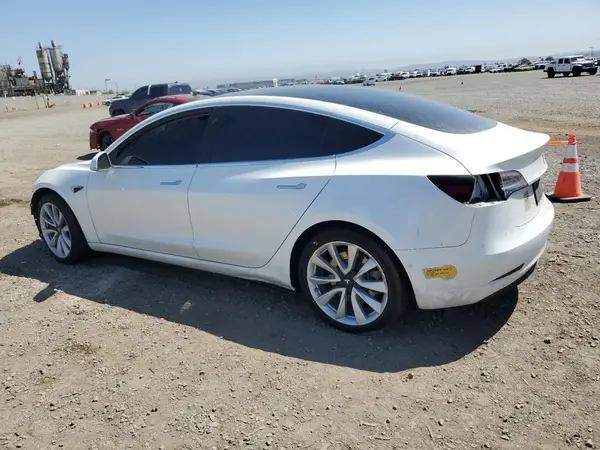 5YJ3E1EB7KF434113 2019 TESLA MODEL 3 - Image 2