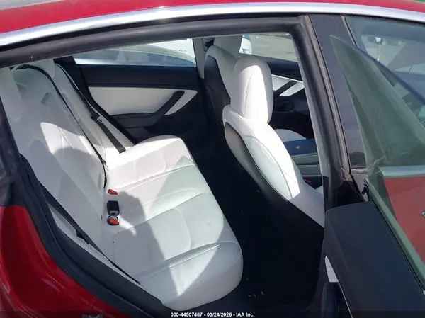 5YJ3E1EB7KF437108 2019 TESLA MODEL 3 - Image 8