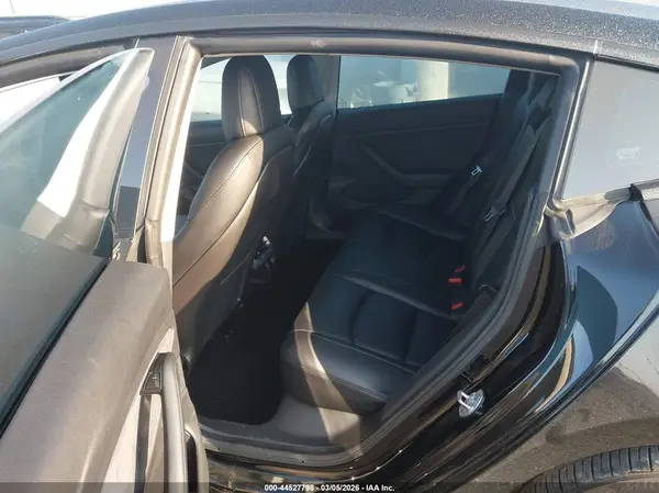 5YJ3E1EB7KF451798 2019 TESLA MODEL 3 - Image 8