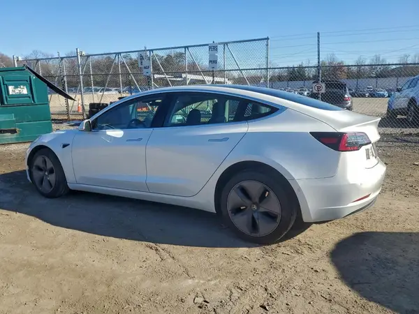 5YJ3E1EB7KF452899 2019 TESLA MODEL 3 - Image 2