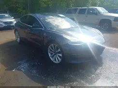 5YJ3E1EB7KF477883 2019 TESLA MODEL 3