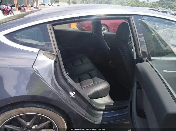 5YJ3E1EB7KF533319 2019 TESLA MODEL 3 - Image 8