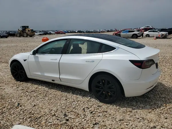 5YJ3E1EB7LF515937 2020 TESLA MODEL 3 - Image 2