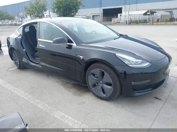 5YJ3E1EB7LF599886 2020 TESLA MODEL 3 - Image 1